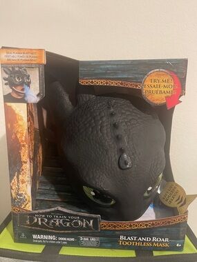 DreamWorks Toothless Blast and Roar Mask